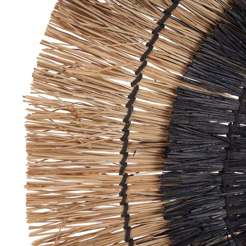 Zijkant van Amazonia muurdecoratie met natuurlijke vezelstructuur.