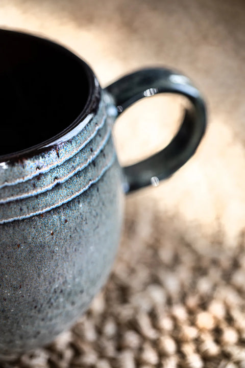 Detail van Comporta Mug van Bazar Bizar in boho setting