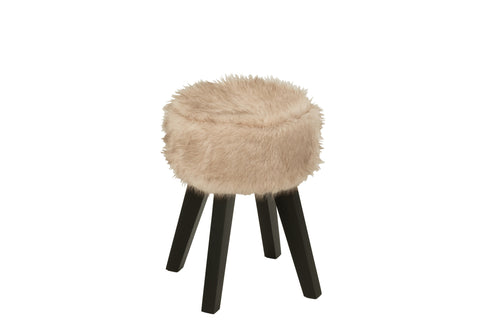 Compact beige krukje Fur van J-Line met zacht fur zitvlak en houten poten.