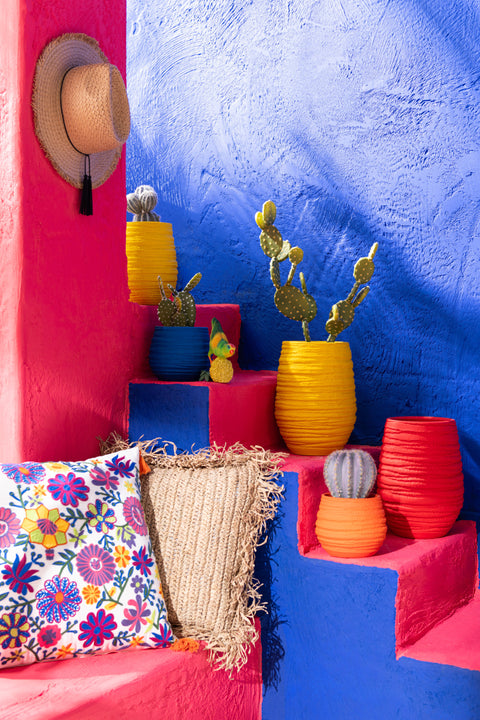 J-Line Kussen 'Raffia' small als rustgevend accent in een kleurrijk en levendig interieur
