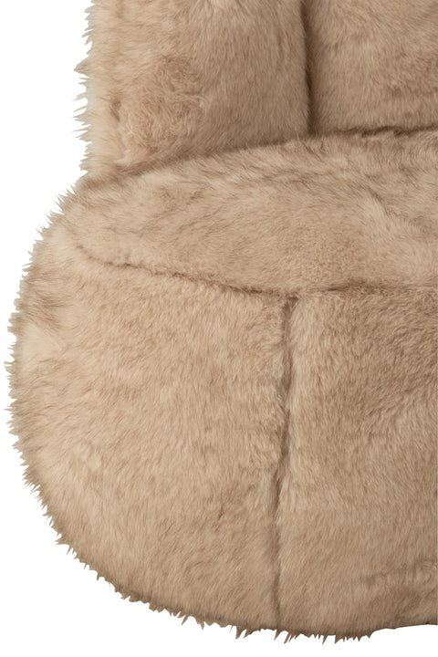 Detail van het zachte zitvlak van de J-Line Bunny zetel in beige fur.