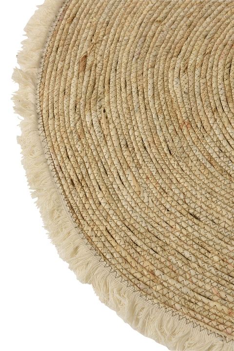 Detail van de J-Line Mat 'Tassel' met rotan-katoen structuur en franjes