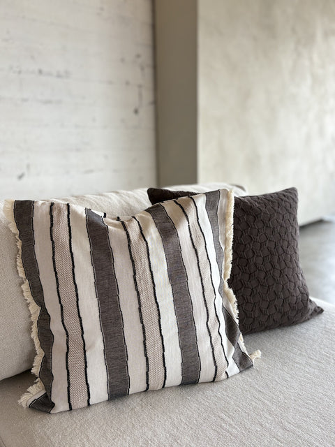 Kussen 'Jacquard gestreept'