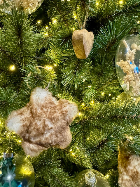 kerstboomversiering-pluche-in-kerstboom