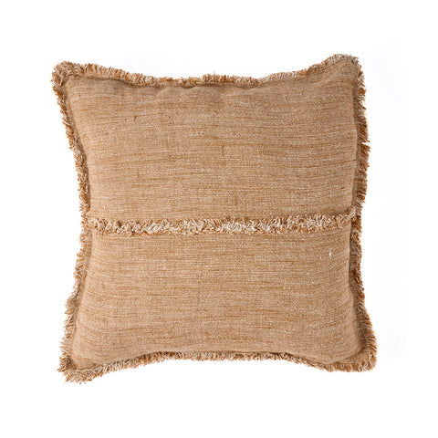 Bazar Bizar The Sahara Fringe sierkussenhoes van bruin linnen met decoratieve franjes, vooraanzicht.