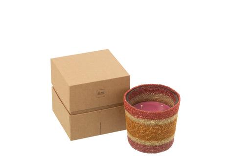 J-Line geurkaars 'Rotan Burgundy' small formaat in rotan houder met warme burgundy tinten en bijpassende kartonnen verpakking