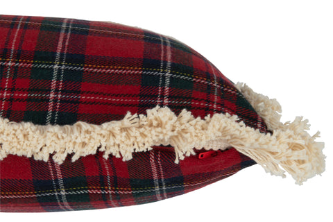 Zijkant van het J-Line kussen Famille met zichtbare beige franjes.