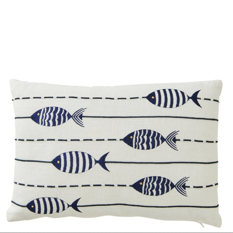 J-Line Kussen Fish White Blue met blauwe vissenprint op witte katoenen stof