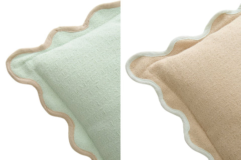 J-Line kussen Scalloped lichtblauw beige detail golvende rand