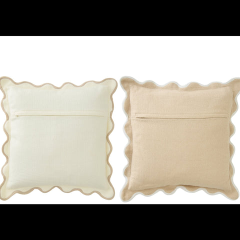 Achterzijde J-Line Scalloped kussens wit en beige