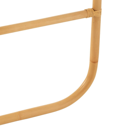 Detail van de geïntegreerde rotan ladder naast de spiegel van J-Line.