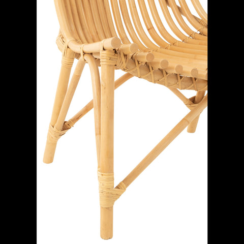 J-Line rotan stoel Rattan Naturel vanuit schuin vooraanzicht met elegante lijnen en natuurlijke uitstraling.