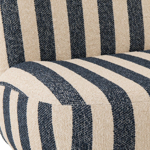 Detail van de gestreepte zitting van de J-Line Striped zetel