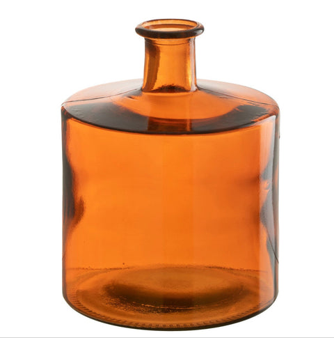 J-Line vaas ‘Orange’ (Small) – compacte oranje glazen vaas van 26 cm met ronde vorm en warme uitstraling