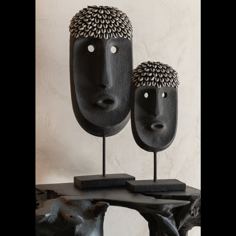 Ornament Ethnic small en large op zwart tafeltje