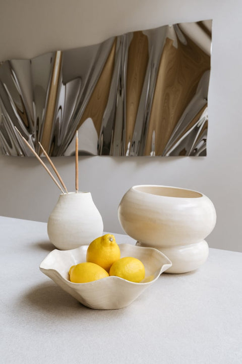 Ecrukleurige schaal Kate in beige interieur