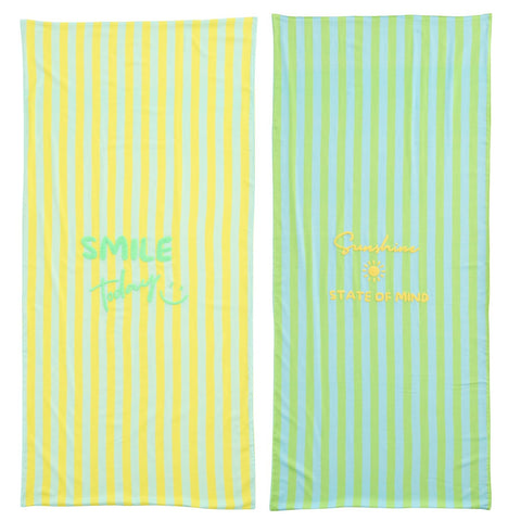 Volledig opengelegde J-Line Sunshine Smile strandlakens met kleurrijk gestreept patroon