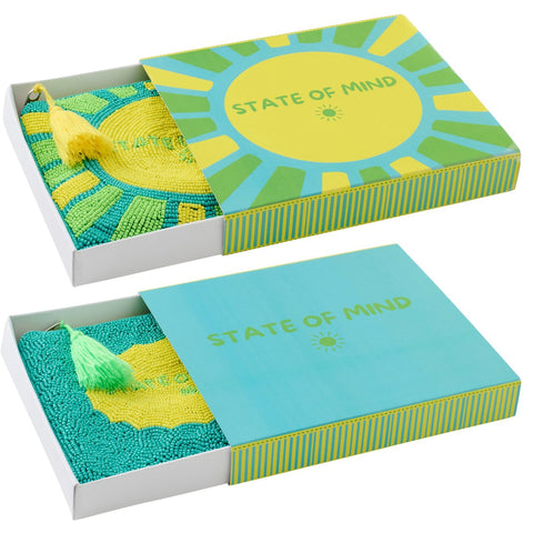 J-Line State of Mind toilettasjes gepresenteerd in half geopende geschenkdoosjes