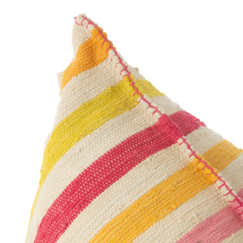 Detail van kleurrijke strepen op J-Line Stripes Color zitzak